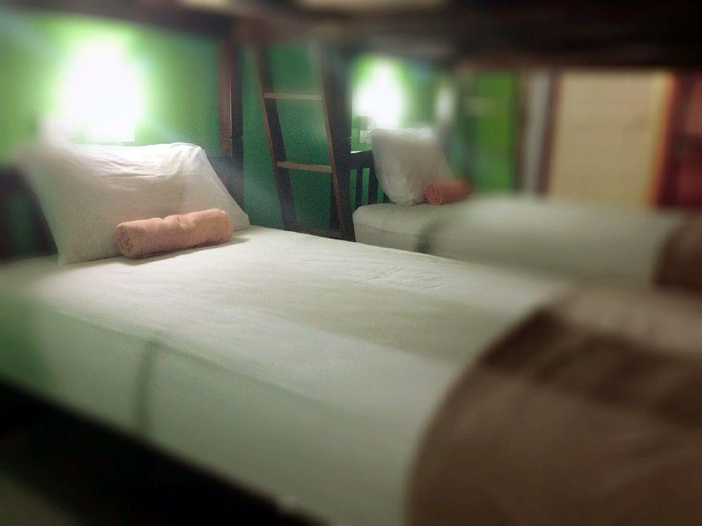 Silla Patong Hostel Luaran gambar