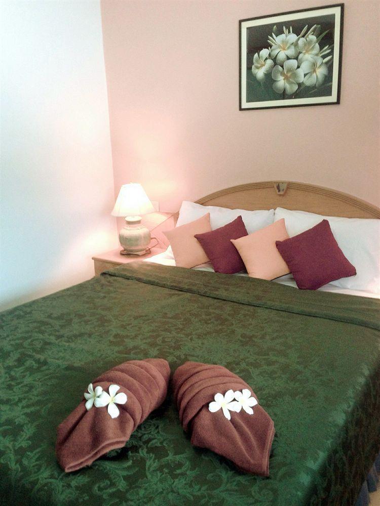 Silla Patong Hostel Luaran gambar