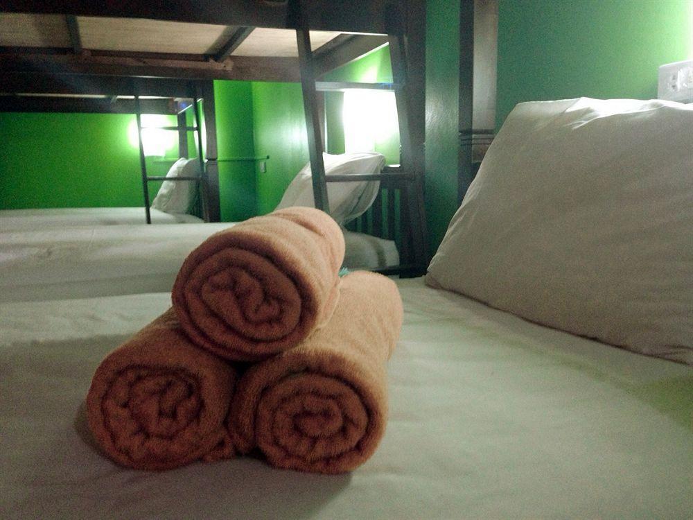 Silla Patong Hostel Luaran gambar