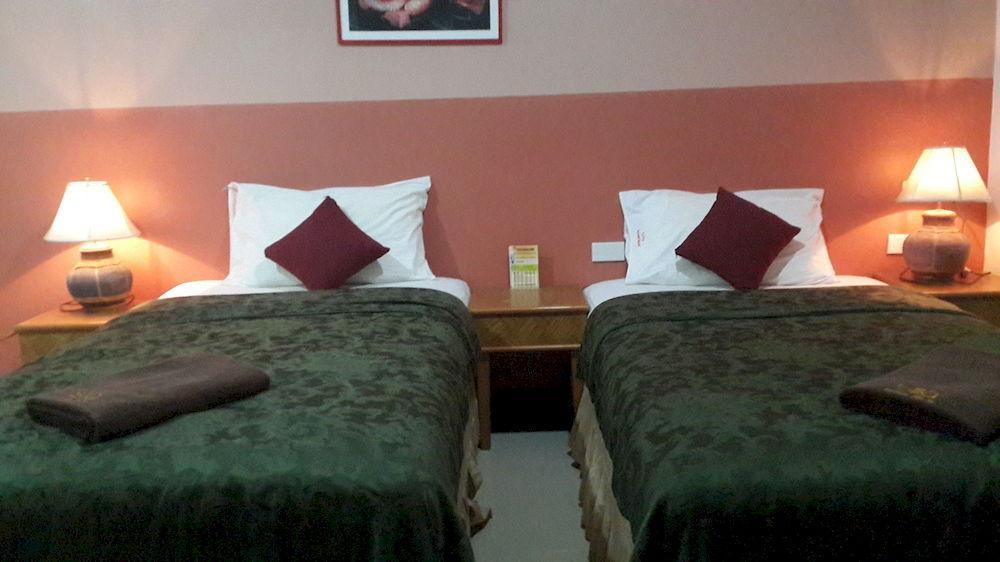 Silla Patong Hostel Luaran gambar