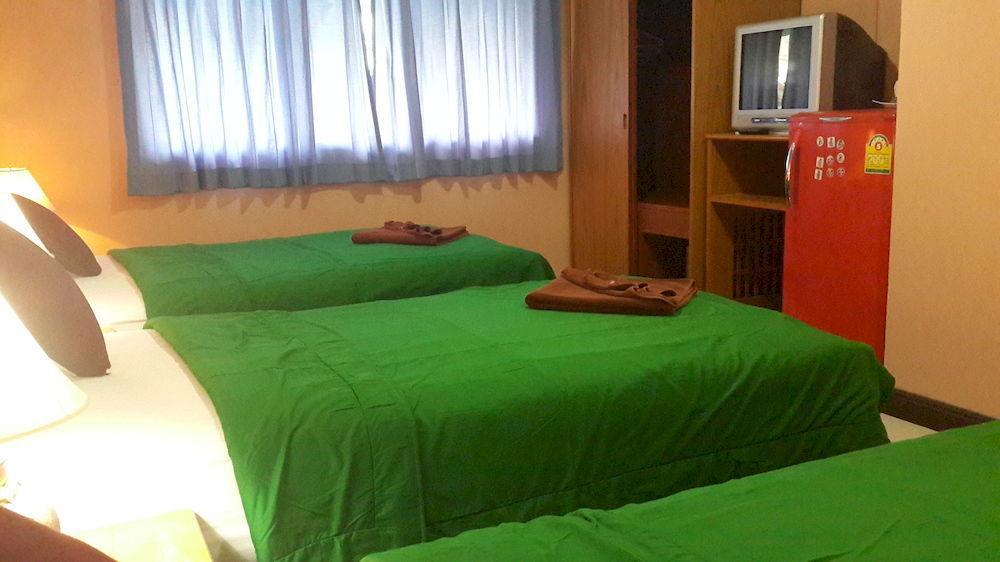 Silla Patong Hostel Luaran gambar