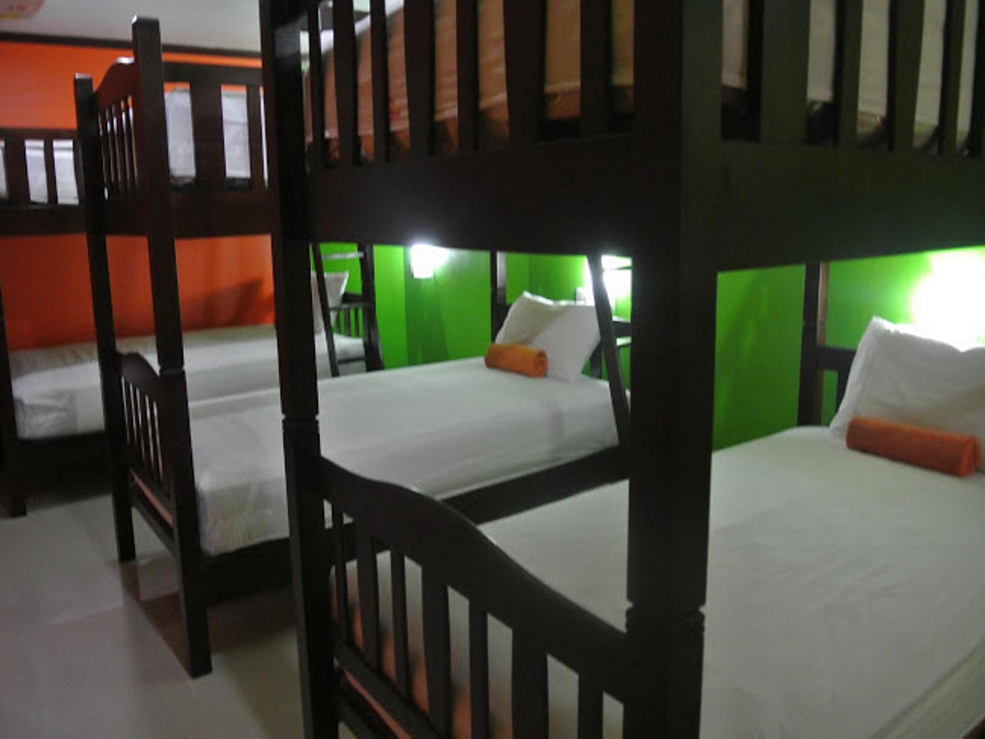 Silla Patong Hostel Luaran gambar