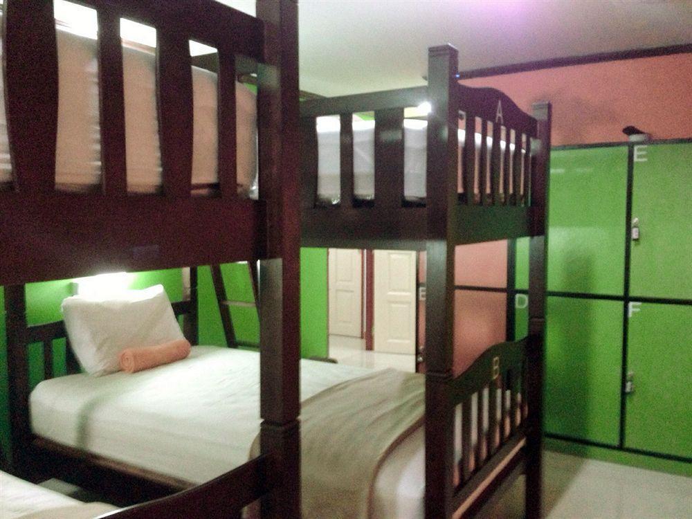 Silla Patong Hostel Luaran gambar