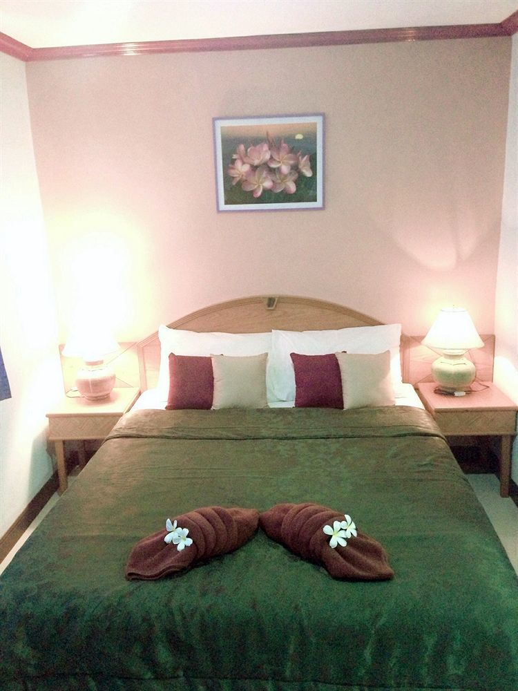Silla Patong Hostel Luaran gambar