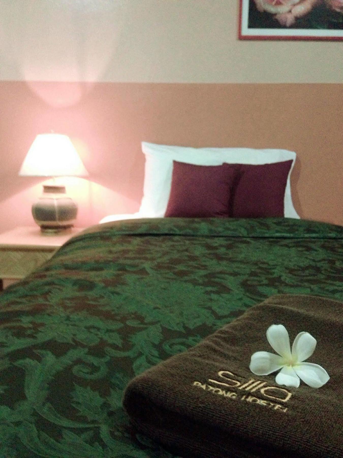 Silla Patong Hostel Luaran gambar