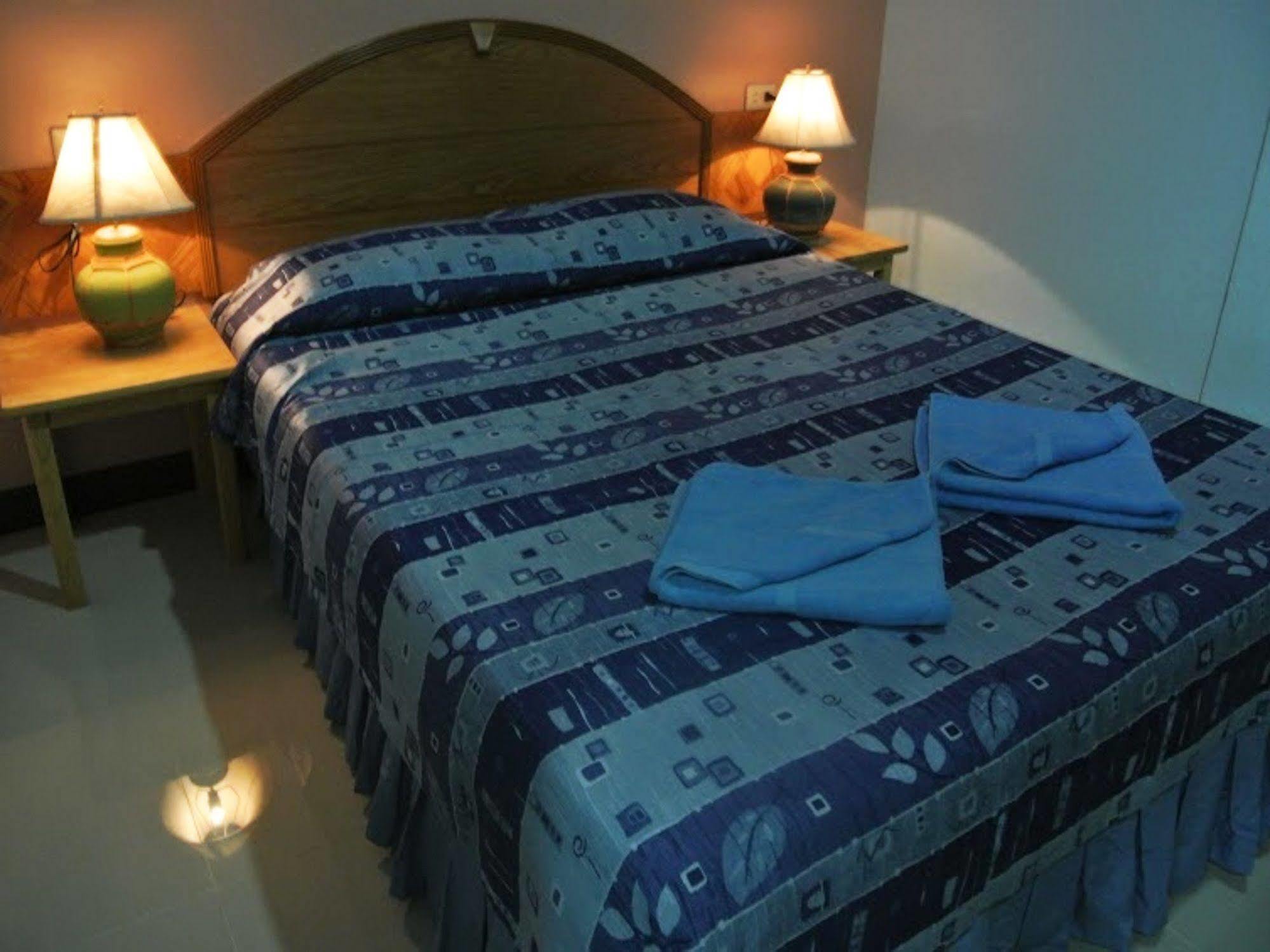 Silla Patong Hostel Luaran gambar