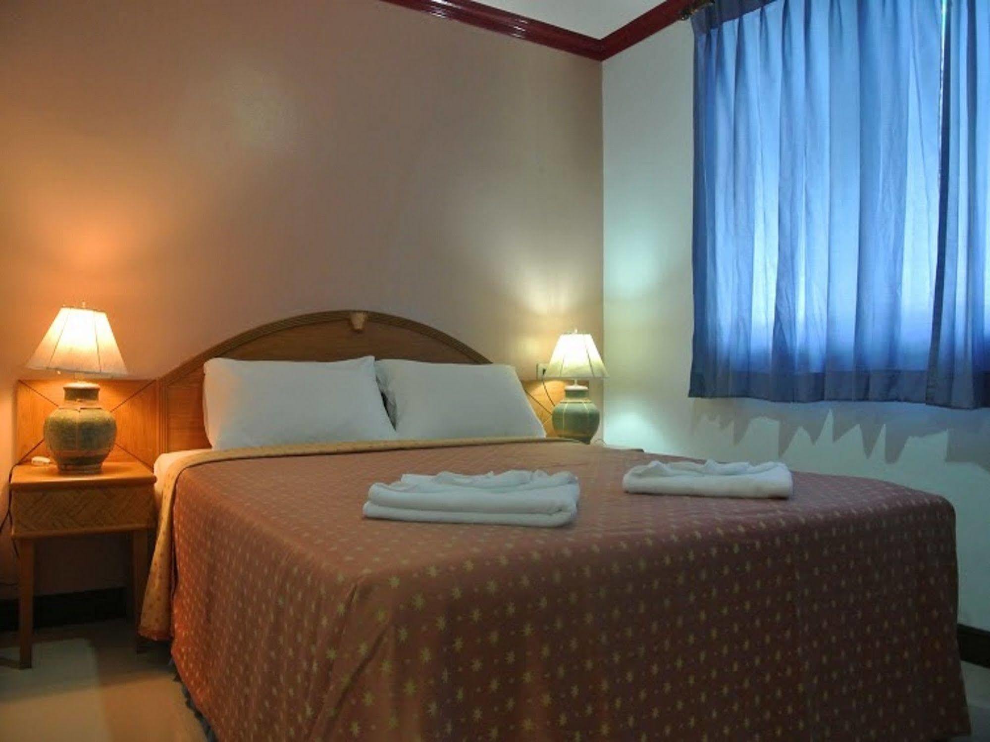 Silla Patong Hostel Luaran gambar