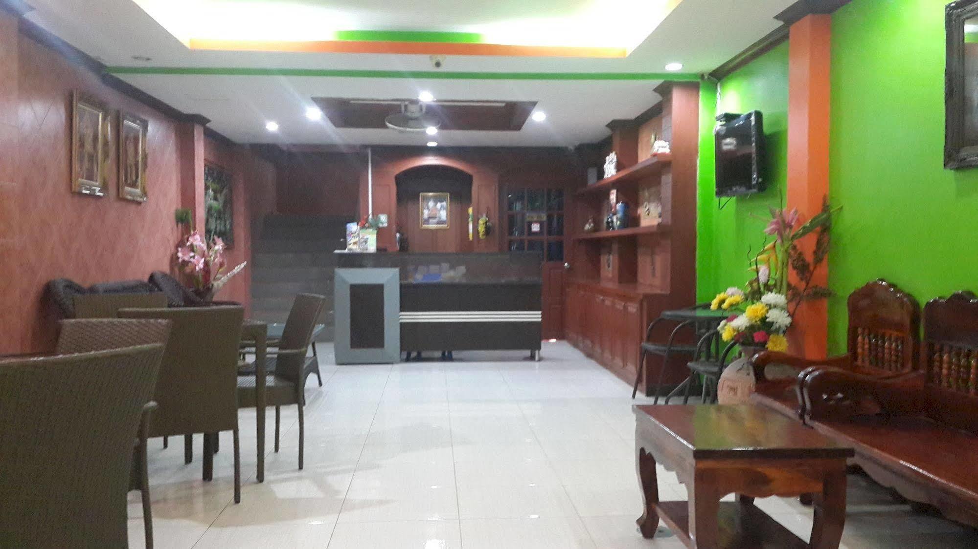 Silla Patong Hostel Luaran gambar